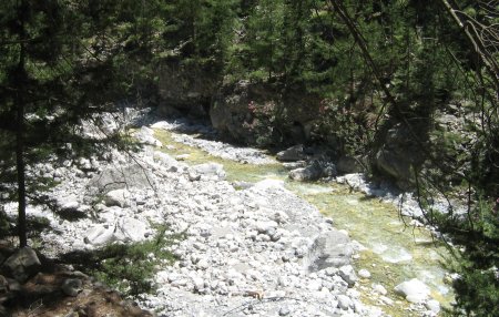 Samaria gorge - river